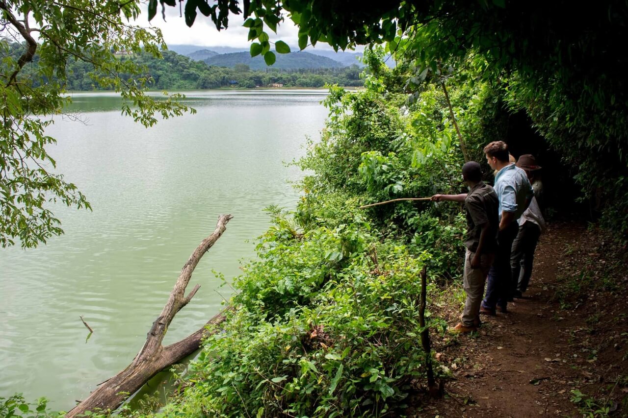 Lake Duluti Walk & Canoe Tour